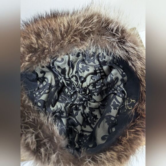 Vintage women's genuine real fur winter hat Racoon - Picture 7 of 8